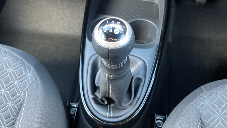 Toyota Aygo X 1.0 VVT-i Edge 5dr Petrol Hatchback